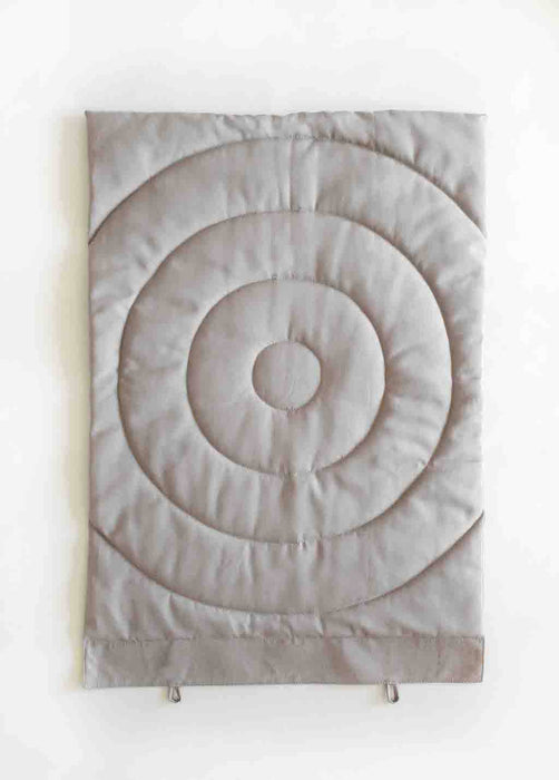 DOG TRAVEL BLANKET. COMPASS